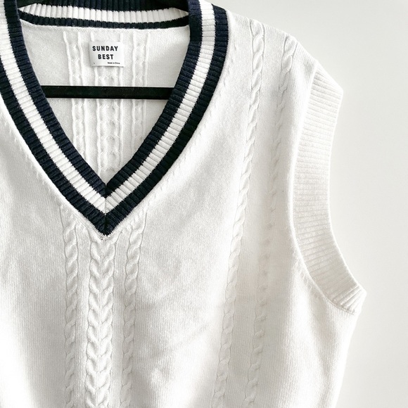 SUNDAY Best Cropped Sweater Vest - Picture 11 of 11